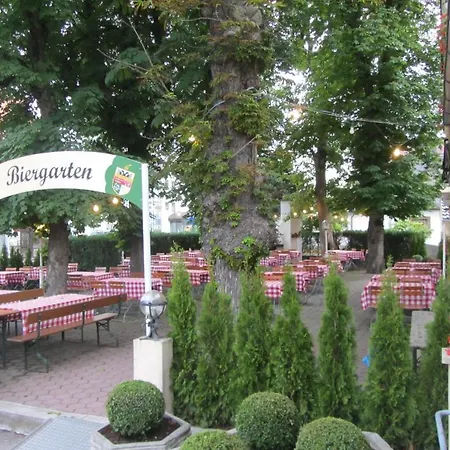 Haunstetter Hof Pensjonat *